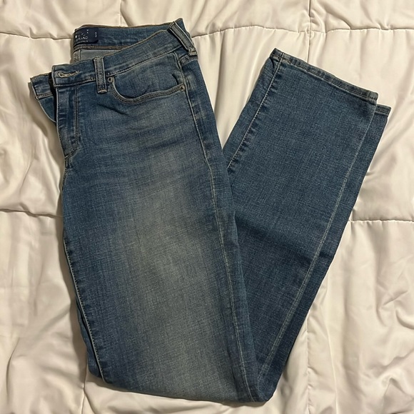 Lucky Brand Sweet Straight Jeans - Picture 1 of 5